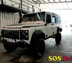 Land Rover for sale call 738-8767